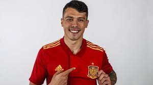 Mainly a right back, he can also play as a winger. Real Madrid Real Madrid Monitoring Spain International Pedro Porro As Com