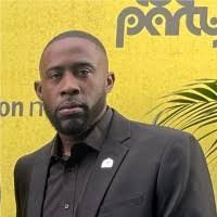 Dwayne Mcleod's Instagram, Twitter & Facebook