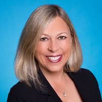 Stephanie Wardell's Instagram, Twitter & Facebook