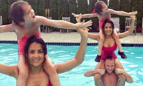 Salma hayek pinault 's daughter has officially entered her teenage years! Salma Hayek Daughter Now 2020