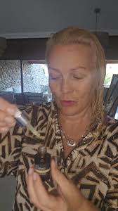 Hudpleien fra SOIVRE COSMETICS har jeg nå testet i 1,5 måneder og den  innfrir ❤, Jeg trenger mye fukt som denne gir, den trekker seg raskt inn i  huden, lukter godt,er drøy i bruk, og dere...prisene er ...