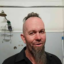 Good morning, thanks for admitting me to the group. This is my Kenwood  TS-2000 apart from my other equipment. 73 EA1JW