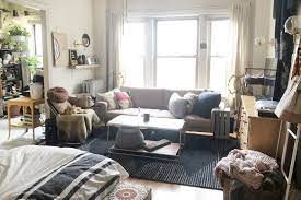 Elbow Grease Made This Small 400 Square Foot Studio Extremely Livable Small Studio Apartment Decorating Room Layout Studio Apartment Decorating