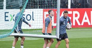 3,708 likes · 6 talking about this. Robin Gosens Schwarmt Von Dfb Ruckkehrern Muller Und Hummels