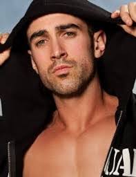 Jonathan Coyle's Instagram, Twitter & Facebook