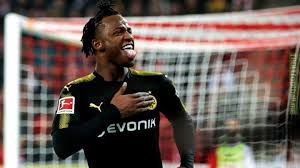 Born 2 october 1993) is a belgian professional footballer who plays as a striker for premier league club chelsea and the belgium. Michy Batshuayi On Why He Joined Borussia Dortmund They Wear Black And Yellow And I Like Batman And Spongebob Troll Football