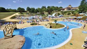 Véritable interface entre les différents métiers, vous analysez les besoins des utilisateurs, étudiez la faisabilité des demandes, mettez en place les outils. St Avit Loisirs Campsite Campsites In Dordogne Eurocamp Co Uk Dr019