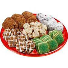 Best costco christmas cookies from costco members holiday savings deals start 11 9.source image: Kirkland Signature Holiday Cookies Tray 86 Ct Instacart