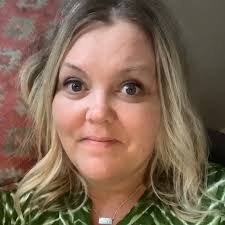 Amy Pastore's Instagram, Twitter & Facebook