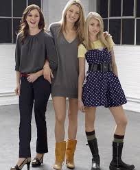 Eight years after the original website went dark, a new generation of new york private school teens are. Pin By Red Headed Fitness On Gossip Girl Gossip Girl Outfits Gossip Girl Blair Gossip Girl Fashion
