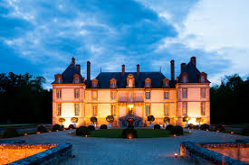 Lieu propice à l'enchantement, le domaine de crecy est l'endroit idéal pour y organiser tout type d'événements privés (anniversaire, mariage, baptême, garden party…) ou son séminaire. Chateau Seine Et Marne Bourron Marlotte 77780 Event Collection