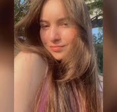 If you're thinking of learning, Rachel is a very good teacher.