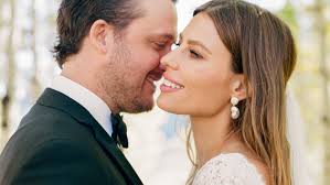 Some of the most cherished takeaways from any wedding are the photos. 32 Best Pearl Bridal Earrings Of 2021