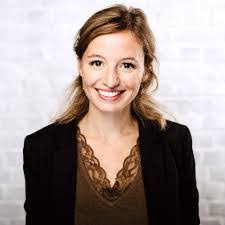 Anna Kinzel's Instagram, Twitter & Facebook