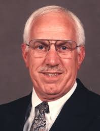 Logan Howe's Instagram, Twitter & Facebook