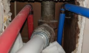 This is not the most secure method, but it is quite effective if the joints will not be put under much stress. How To Connect A Pvc Elbow To Metal Drain Terry Love Plumbing Advice Remodel Diy Professional Forum