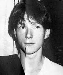 Исполнитель Colin Lloyd-Tucker