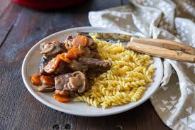 Boeuf Bourguignon Express Au Cookeo En 2020 Bœuf Bourguignon Recette Bourguignon Cuisson Des Aliments
