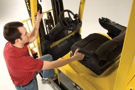 Using attachments causes of tipping safety facts 38 40. 16 Simple Tips For Operating A Forklift Safely