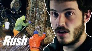 Captain "Wild" Bill Gets Furious At His Crew After The Engine Room Floods