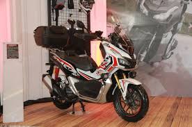 Super mantul beli ga pake dateng ke dealer cuma via telp dan besok nya org lising dateng buat survey, setelah itu. Gak Pake Mahal Ternyata Segini Biaya Modifikasi Skutik Adventure Honda Adv 150 Biar Makin Gagah Motorplus