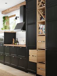 Ikeas Nya Koksinspiration For Hosten 2018 Bjuder Pa Svarta Och Lantkok 2 0 I 2020 Kjokken Inspirasjon Husplaner Og Ikea Kjokken