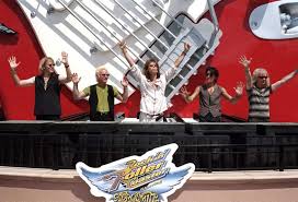 Celebrity Spotting Steven Tyler Of Aerosmith At Rock N Roller Coaster The Disney Blog Rock N Roller Coaster Disney Theme Parks Orlando Theme Parks