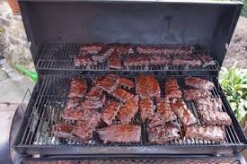 Kostliche Bbq Spareribs Fur Smoker Und Backofen Mit Sosse Und Gewurzmischung Ribsinoven Kostliche Bbq Spareribs Fur Smok Smoked Food Recipes Spare Ribs Cooking