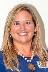 Julie Perdomo's Instagram, Twitter & Facebook