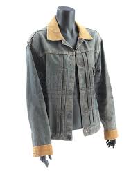 The story begins immediately after the end of terminator 2 with the injured sarah connor (with a very exhausted john connor sleeping) still managing to drive the car in the middle of the night. Terminator 2 Judgement Day 1991 Sarah Connor S Linda Hamilton Jacket Current Price 3000