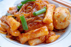 Tteokbokki Spicy Korean Rice Cakes Bun Bo Bae Recipe Korean Rice Cake Spicy Korean Korean Glass Noodles