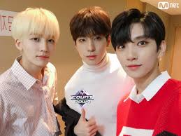 Discover its members ranked by popularity, see when it formed, view trivia, and more. Jeonghan Wonwoo And Joshua Seventeen Jeonghan Seventeen Wonwoo Seventeen