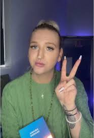 Jennifer's Mini Shopping Haul: Latest Trends and Must-Haves