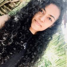 Many have been swearing by the curly girl method for years and are thrilled with the results. Curly Girls Lover In Srilanka Facebook