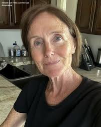 store owner catches unexpected thief