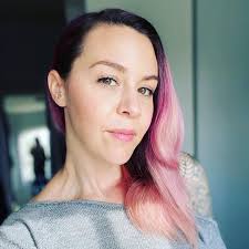 Becky 🎨 Grace 🎨 Knight (@beckygracecolourist) • Threads, Say more