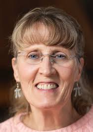 Nancy Forrest's Instagram, Twitter & Facebook