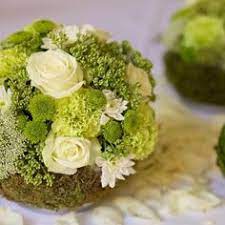 Im winter eignen sich anemonen oder schneeglöckchen prima. Uber 300 Phantastische Dekoideen Fur Eure Hochzeitstische Hochzeitstischdekoration Tischdekoration Hochzeit Blumen Hochzeitstisch