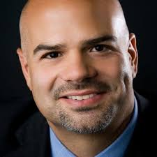 Coach Hinsch: 2 Hands High Coaching