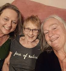 Terri Peck's Instagram, Twitter & Facebook