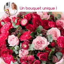 Il réalisera un bouquet rond, linéaire ou champêtre avec des fleurs fraîches de saison et suivant son arrivage (réf florale : Florist Bouquet Red Flowers