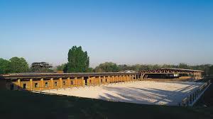Club Equestre Sur La Base De Loisir Du Port Aux Cerises Draveil Essonne France Horse Farms Horses Equestrian