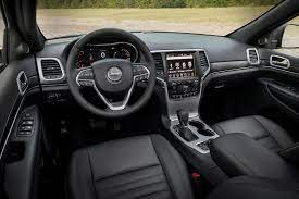 The jeep grand cherokee l wouldn't be able to call itself grand if it didn't include luxury features inside. 2021 Jeep Grand Cherokee Interior Photos Carbuzz