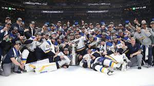 Quelles sont vos impressions sur la finale de la coupe stanley remportée par les @nhlblackhawks hier soir? Nhl Finale St Louis Blues Holen Erstmals Stanley Cup