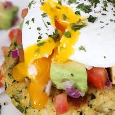 Skinnytaste Healthy Recipes On Instagram Sunday Brunch Goals Crab Cakes Benedict Topped With Avocado Relish And A Poached Egg Yum Perfect For Break