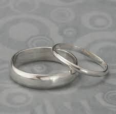 The Perfect Pairset Of 2 Silver Ringsmen S Wedding Etsy Silver Wedding Rings Sets Silver Wedding Bands Mens Wedding Rings