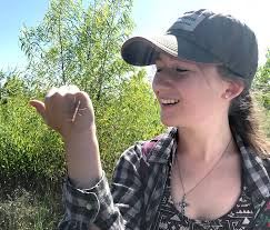 Lauren Hoff's Instagram, Twitter & Facebook