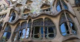 Esterno Di Casa Battlo A Barcellona Antoni Gaudi Antoni Gaudi Esterno Di Casa Barcellona