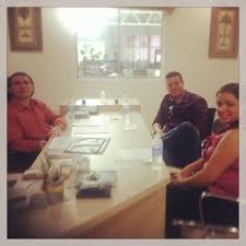 Bispo Edinaldo Silva com Robby e sua esposa em reunião #ADFamilia (em  Assembléia de Deus da Família)