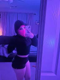 johnt16 on X: Selling aly2hot4u leaks for 5$ t.co60tXkP6BZz  X